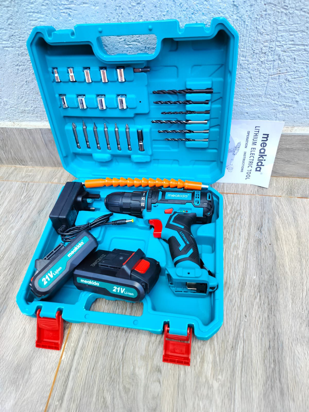 2025/07/1000112127.jpg Cordless drill set - Image 1